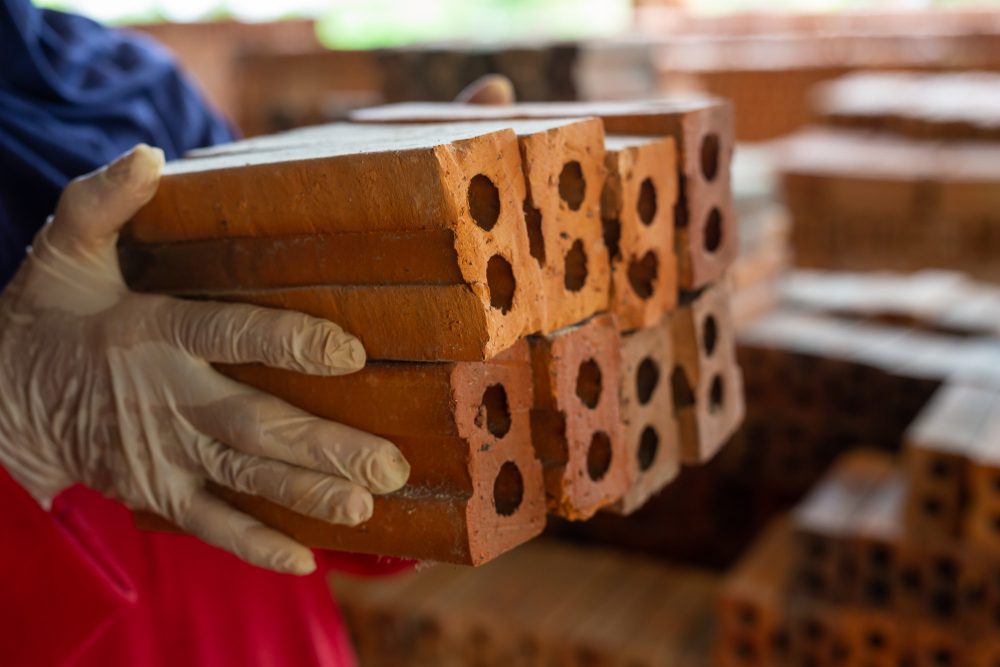 Brick piles placed on the factory floor. Brick piles placed on the factory floor.<br />